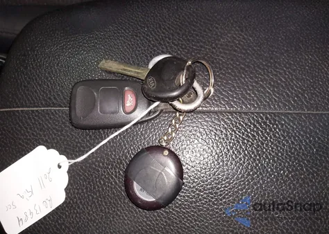 2011 Kia Sorento Lx z USA, uszkodzony, nr VIN 5XYKT3A15BG183630